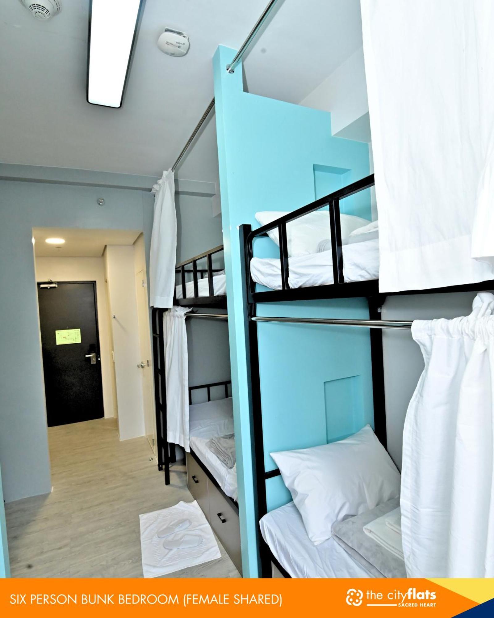 Hostel The Flats Sacred Heart *